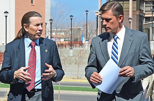 Sen. Heinrich and Dr. Fries