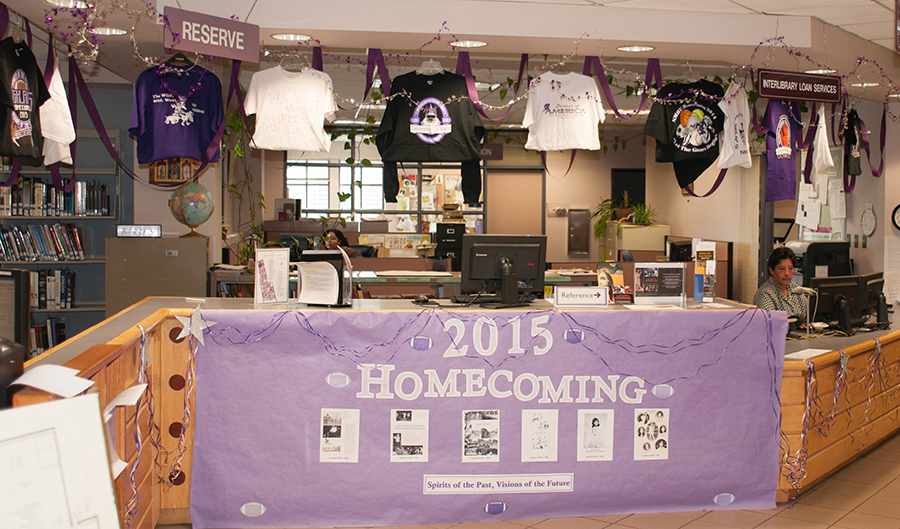 Homecoming decorations in the Donnelly Library