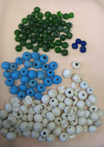 Uracca Man beads