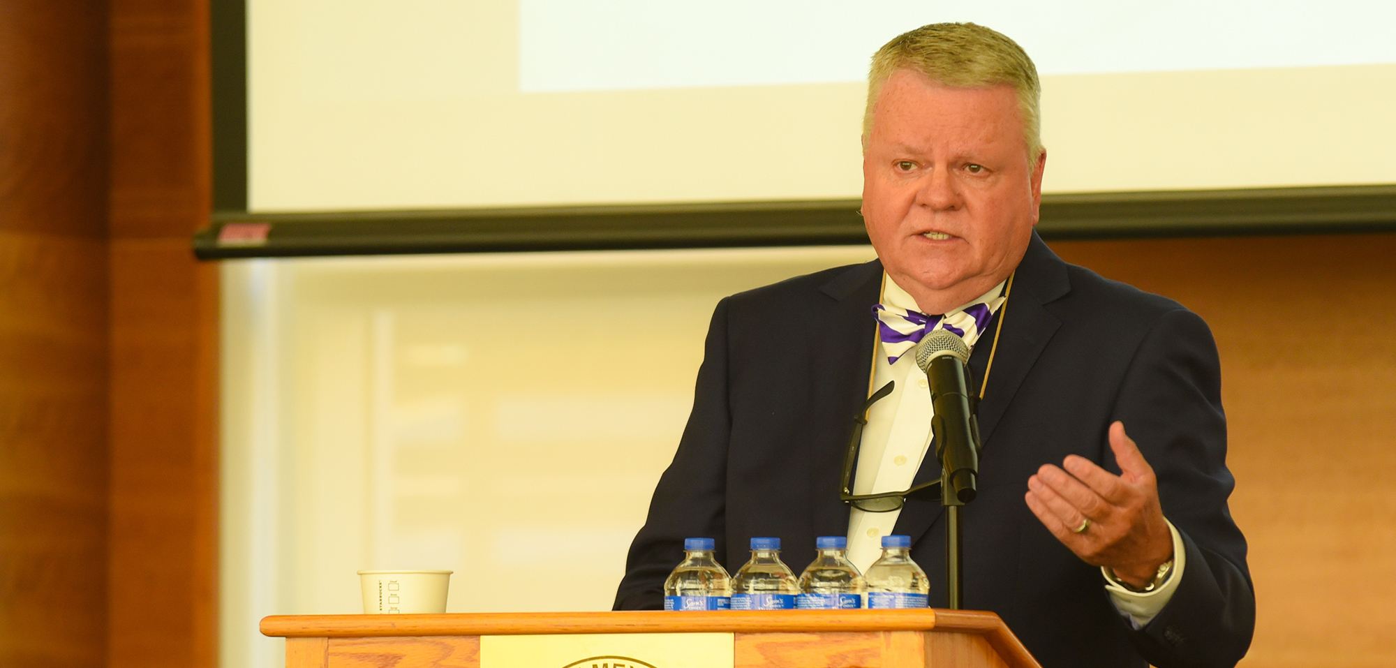 President Minner Urges Highlands Colleagues to Make the World a Better Place