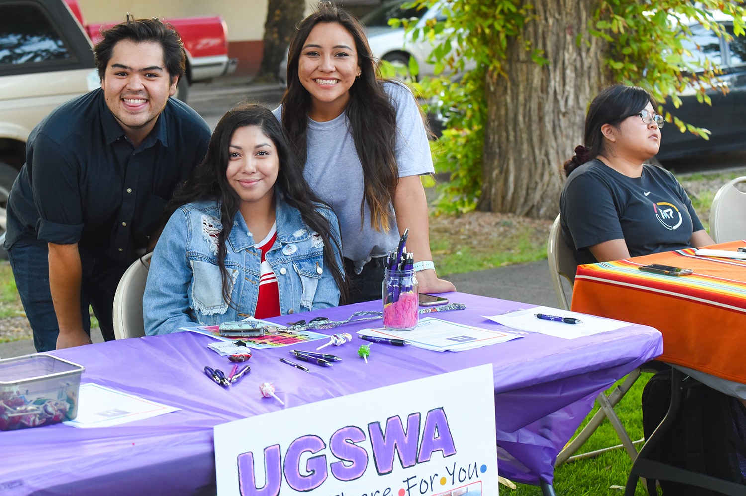 Image of students at previous Club Expo event